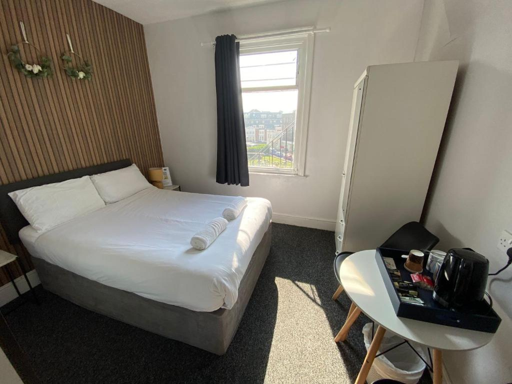 Marine Parade Hotel gallery image 6
