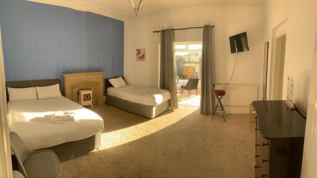 Savoy Hotel gallery image 6